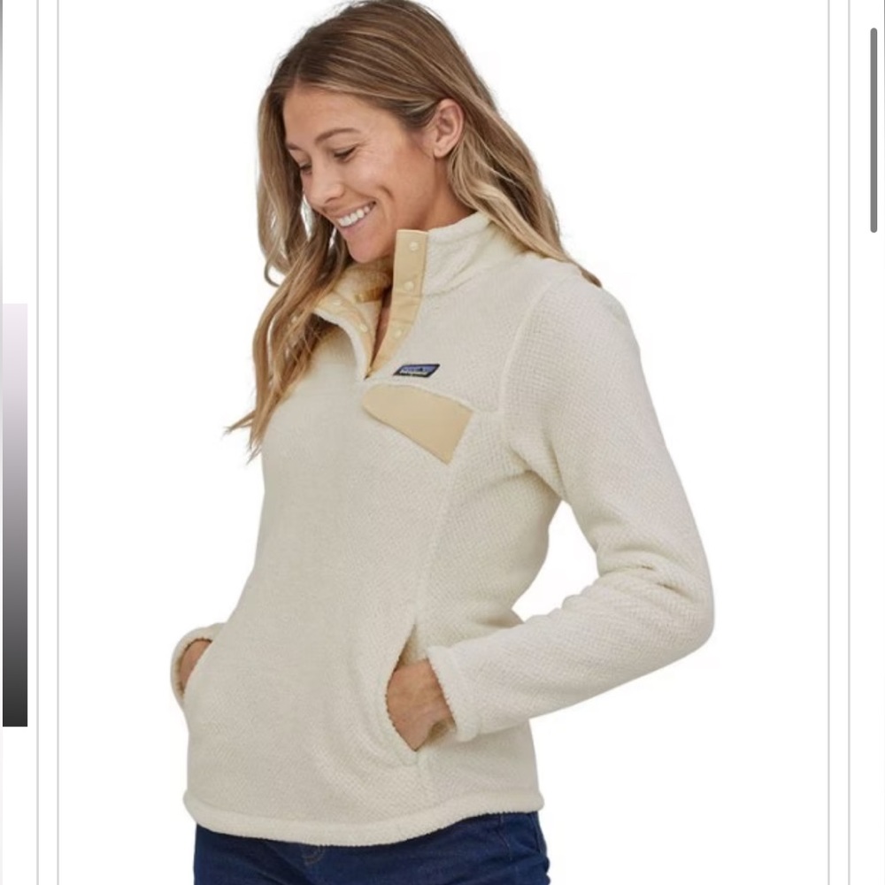 Patagonia Fleece Re-Tool Snap-T Pullover
Size XS 
Color: Raw Linen-white X-dye